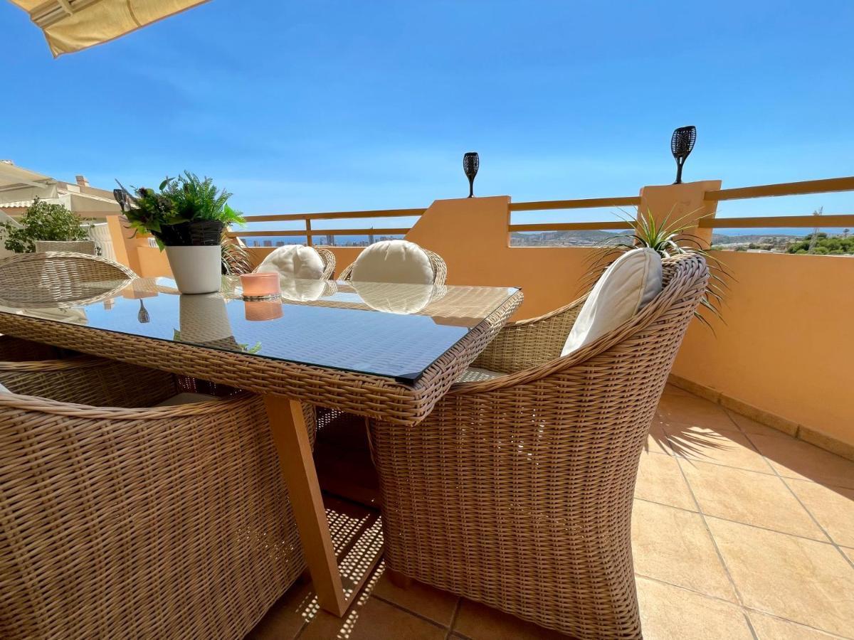 Modern 2-Floor Penthouse With Sea Views - Sleeps 7 Daire Finestrat Dış mekan fotoğraf
